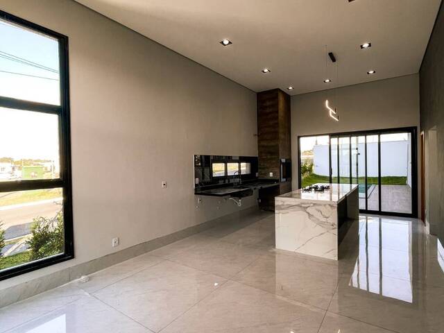 #25 - Casa para Venda em Cuiabá - MT - 2