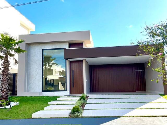 #29 - Casa para Venda em Várzea Grande - MT - 2