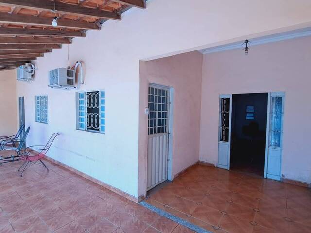 #30 - Casa para Venda em Cuiabá - MT - 1