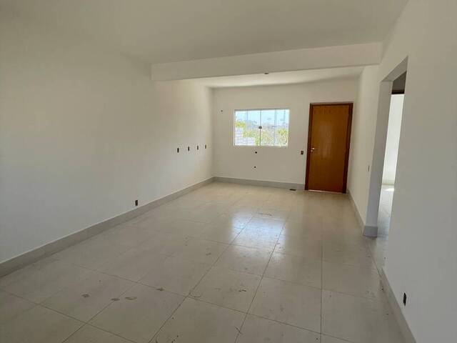 #34 - Casa para Venda em Cuiabá - MT - 3